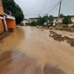 pluies-diluviennes-scene-apocalyptique-a-bingerville-l-ancienne-capitale-gravement-inondee