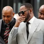 etats-unis-le-chanteur-r-kelly-condamne-a-30-ans-de-prison-les-raisons