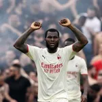 football-mercato-kessie-se-rapproche-de-barcelone-annonce-imminente