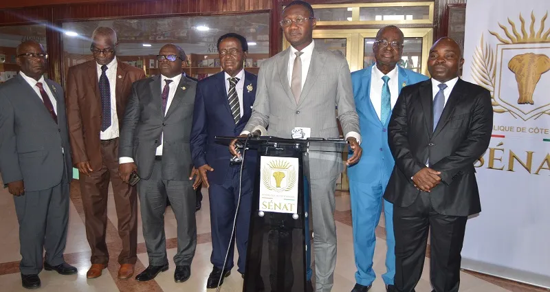gestion-budgetaire-2023-2025-moussa-sanogo-presente-les-priorites-du-gouvernement-aux-senateurs