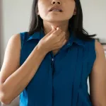 six-6-astuces-pour-deloger-rapidement-une-arete-de-poisson-coincee-dans-la-gorge