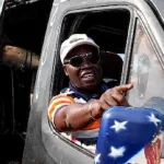 lutte-contre-le-racket-ange-kessi-monte-a-bord-d-un-gbaka-et-surprend-2-gendarmes-leur-sort-scelle