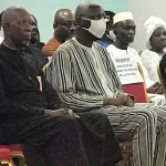 mode-une-marque-dans-promotion-des-pagnes-africains-presente-sa-collection