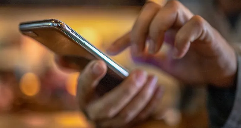 smartphone-comment-verifier-que-son-telephone-est-protege-contre-l-eau