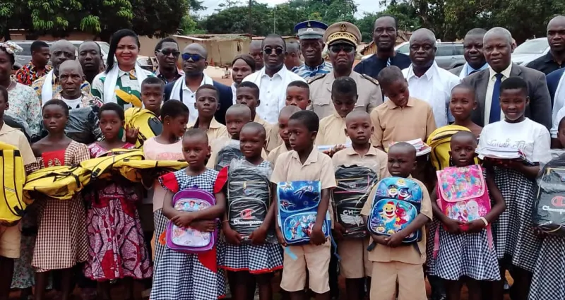 sakassou-la-mutuelle-du-village-d-anozume-celebre-les-meilleurs-ecoliers-du-village