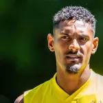 sebastien-haller-reagit-apres-l-annonce-de-sa-maladie-ce-que-ressent-l-attaquant-des-elephants