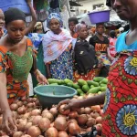 societe-un-gros-cheque-offert-aux-acteurs-de-la-luttte-contre-la-vie-chere-voici-le-montant