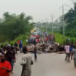 21-morts-dans-le-grave-accident-sur-l-axe-alepe-abidjan-une-artiste-echappe-a-la-mort-et-raconte