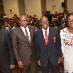 ordre-du-merite-de-la-communication-le-ministre-amadou-coulibaly-rend-hommage-aux-58-recipiendaires