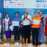 celebration-de-l-excellence-une-universite-octroie-des-bourses-aux-bacheliers-du-programme-vacances-saines