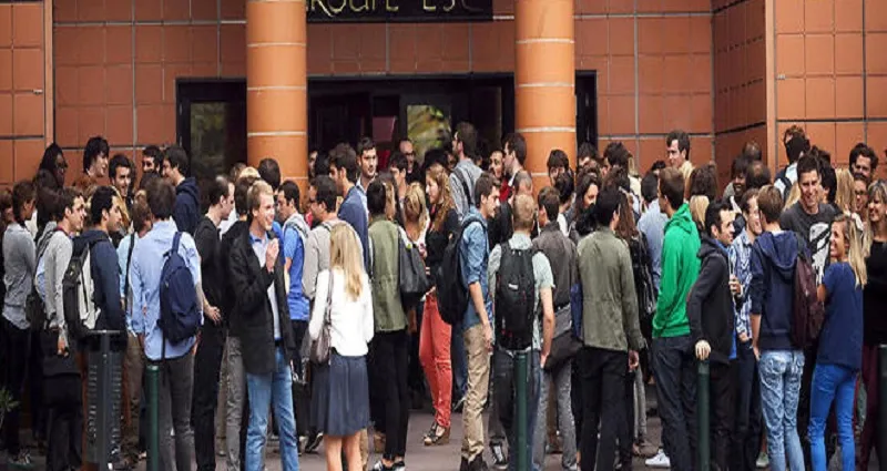 journee-internationale-de-la-jeunesse-la-fin-des-cliches-sur-les-nouvelles-generations