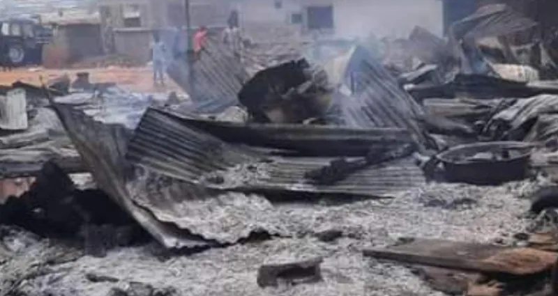 n-douci-nouveaux-affrontements-plusieurs-magasins-incendies-dans-la-nuit-de-ce-vendredi-un-mort