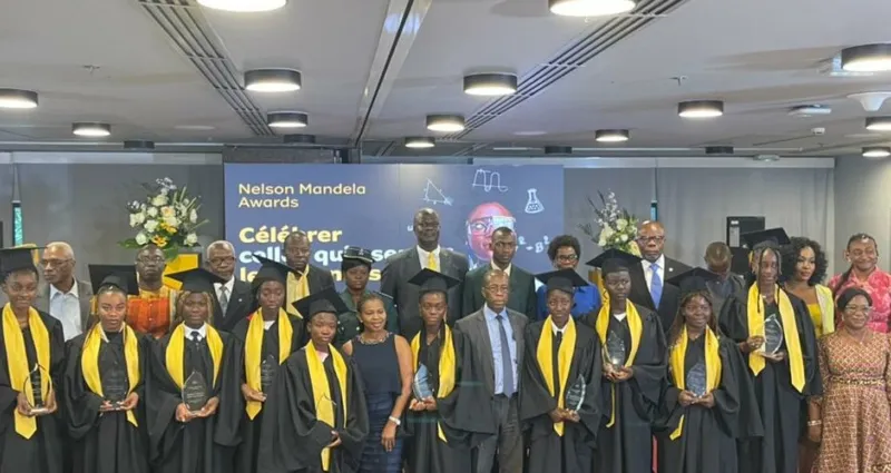 cote-d-ivoire-les-meilleures-bachelieres-dans-les-matieres-scientifiques-primees-ce-qu-on-leur-a-offert