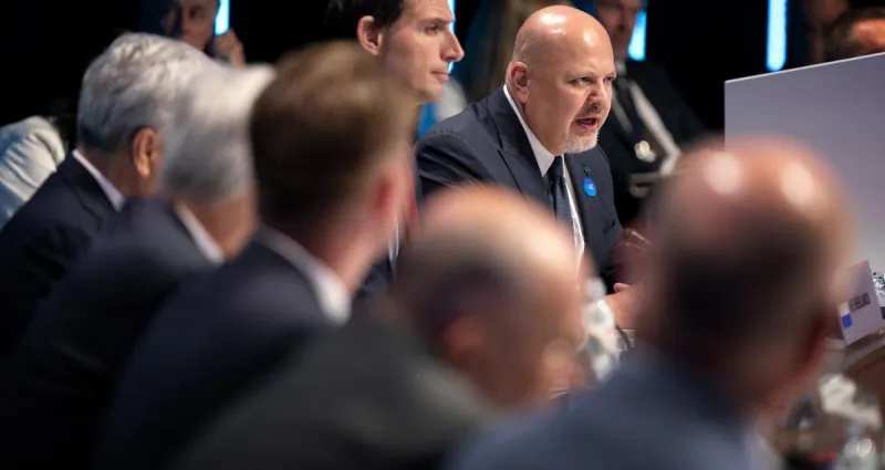 crise-en-ukraine-le-procureur-de-la-cpi-sort-de-sa-reserve-et-annonce-des-actions