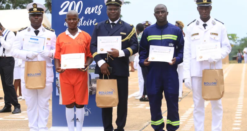 cote-d-ivoire-les-meilleurs-etudiants-de-l-academie-de-la-mer-distingues