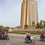 la-bceao-prend-des-sanctions-disciplinaires-et-pecuniaires-contre-un-sfd-un-dirigeant-et-des-banques