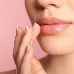 soin-des-levres-5-astuces-pour-avoir-naturellement-des-levres-roses