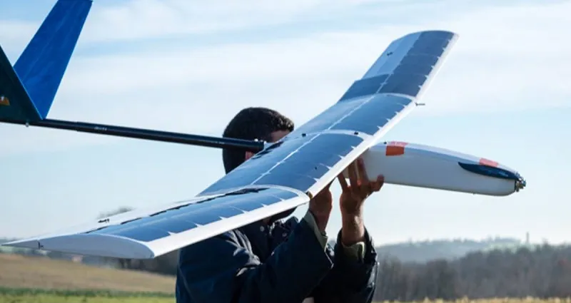 apres-un-vol-record-de-64-jours-un-drone-a-energie-solaire-s-ecrase