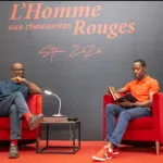 dedicace-de-l-homme-aux-chaussettes-rouges-stanislas-zeze-met-un-point-d-honneur-au-changement-des-mentalites