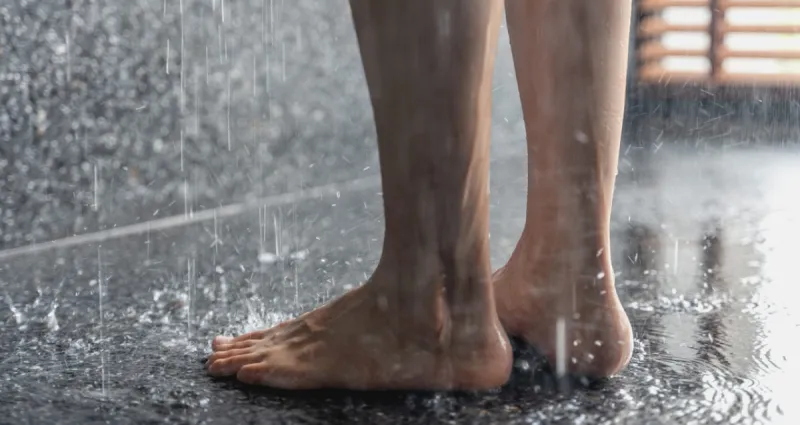 bien-etre-faire-pipi-sous-la-douche-est-une-tres-mauvaise-idee