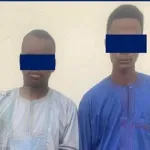 braquage-d-une-station-service-a-bouko-bouna-2-individus-a-moto-armes-de-kalach-interpelles-par-la-police