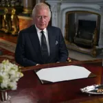 succession-de-la-reine-elizabeth-ii-le-roi-charles-iii-promet-de-mettre-sa-vie-au-service-du-royaume-uni