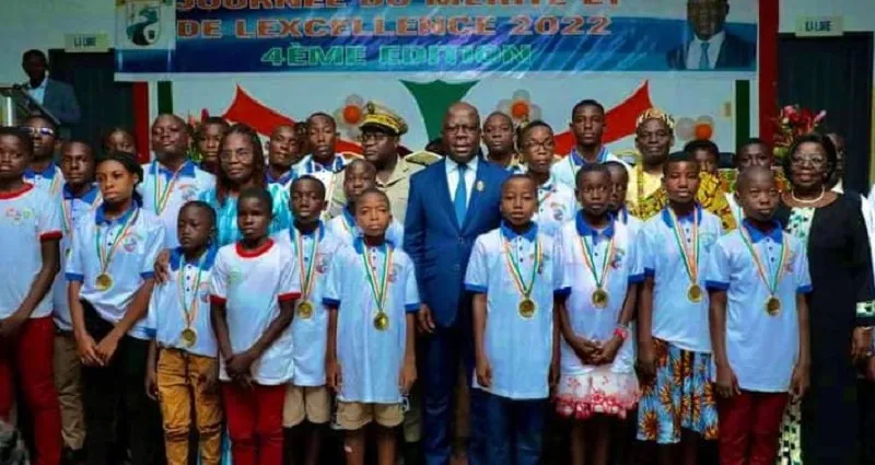 region-de-l-agneby-tiassa-le-conseil-regional-celebre-ses-32-meilleurs-eleves