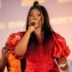 brand-new-roseline-layo-raconte-l-histoire-d-une-elue-de-dieu