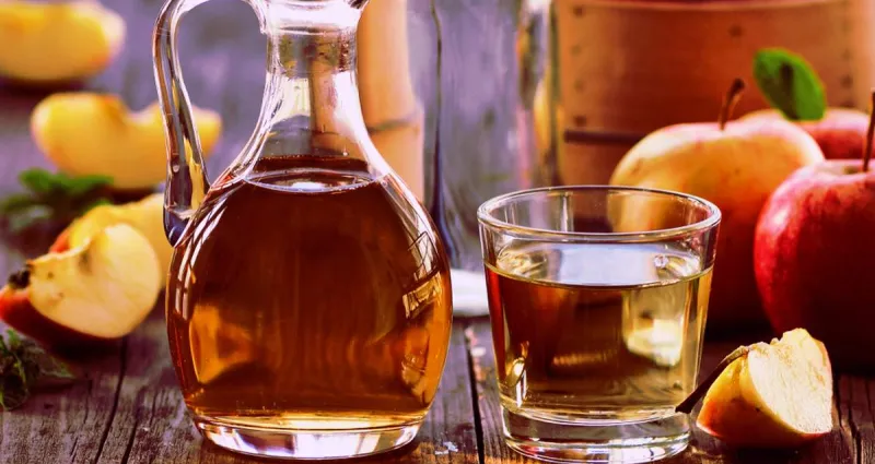 sante-quatre-bienfaits-du-vinaigre-de-cidre