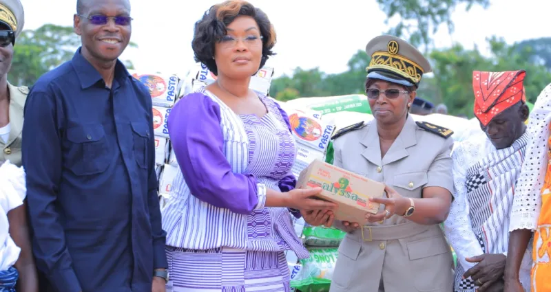 tornade-a-minfla-le-gouvernement-apporte-un-soutien-a-hauteur-de-27-millions-fcfa-aux-familles-sinistrees