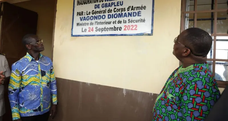 rentree-scolaire-le-ministre-vagondo-diomande-a-inaugure-un-college-de-proximite-a-gbapleu-guemon