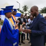 promotion-de-l-excellence-jacques-ehouo-et-le-conseil-municipal-du-plateau-recompensent-844-eleves-et-etudiants