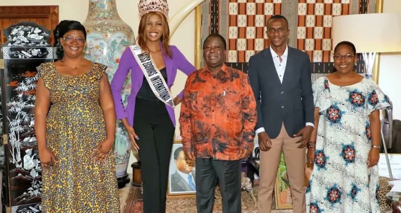 beaute-apres-olivia-yace-joyce-lago-miss-cedeao-2022-recue-par-le-president-henri-konan-bedie