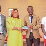 koumassi-150-millions-de-francs-cfa-mis-a-la-disposition-de-la-mutuelle-pour-soulager-les-agents-de-la-mairie