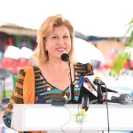 fafci-dominique-ouattara-octroie-300-millions-fcfa-supplementaire-aux-femmes-de-la-region-du-belier