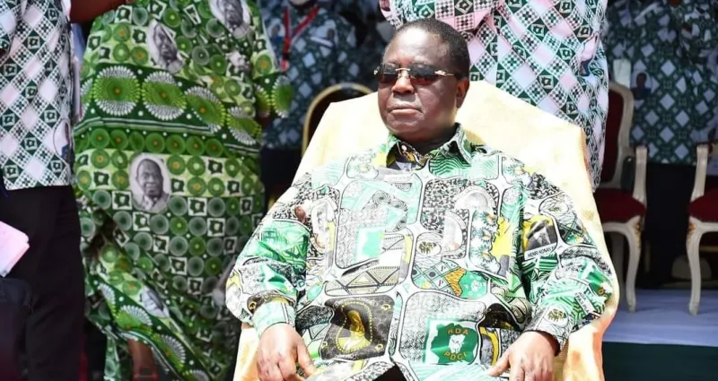 limogeage-du-directeur-de-cabinet-de-bedie-des-choses-graves-se-disent-le-pouvoir-sous-pression