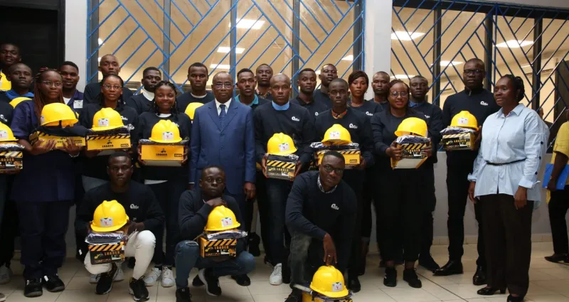 avant-leur-depart-pour-la-france-35-topographes-et-machinistes-recoivent-les-conseils-du-ministre-n-guessan-koffi