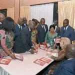 hommage-a-dominique-ouattara-100-discours-de-la-premiere-dame-compiles-dans-un-livre-de-390-pages-presente