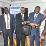 gambie-lutte-contre-la-cybercriminalite-la-cedeao-fait-don-d-un-laboratoire-de-criminalistique-numerique