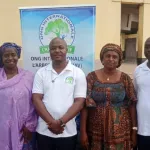 yopougon-une-organisation-non-gouvernementale-offre-des-kits-scolaires-a-une-ecole-primaire-publique