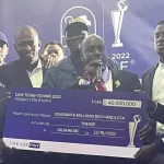 tchin-tchin-2022-adjame-recoit-ses-40-millions-cfa-les-promesses-de-jonathan-morrison-pour-l-edition-2023