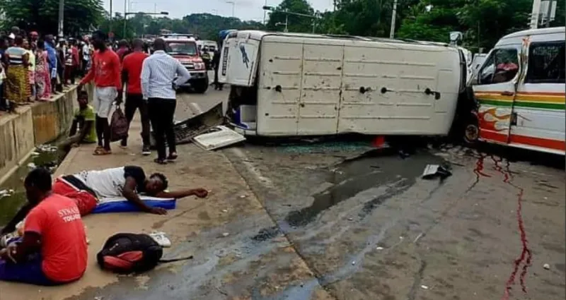 mardi-noir-a-bingerville-un-grave-accident-fait-30-victimes-dont-5-deces-certains-selon-le-bilan-provisoire