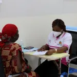 octobre-rose-une-entreprise-renouvelle-son-soutien-a-la-lutte-contre-le-cancer-du-sein-en-cote-d-ivoire