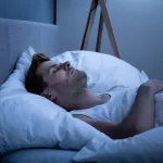 sante-paralysie-du-sommeil-causes-symptomes-tout-savoir-sur-ce-phenomene