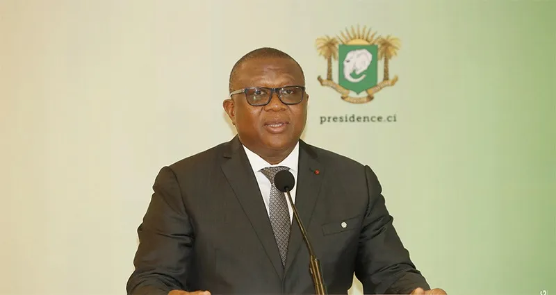cote-d-ivoire-les-etudiants-de-l-esatic-recoivent-leur-parchemin-le-3-novembre-prochain