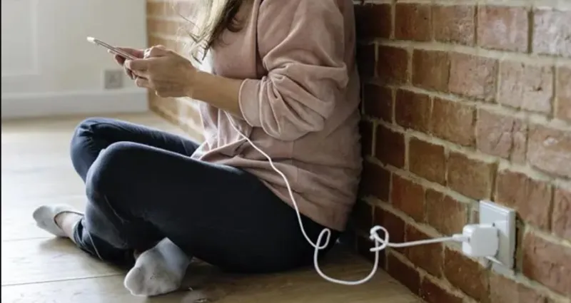 technologie-ces-simples-erreurs-qui-detruisent-la-batterie-du-telephone