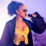 rihanna-la-plus-jeune-milliardaire-des-usa-de-retour-avec-lift-me-up-qui-cumule-2-millions-de-vues-en-4-jours