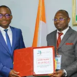 lutte-contre-la-cherte-de-la-vie-la-societe-civile-remet-un-livre-blanc-au-gouvernement-ivoirien