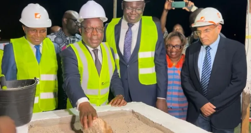 sakassou-le-ministre-pierre-dimba-lance-les-travaux-de-construction-de-la-nouvelle-maternite
