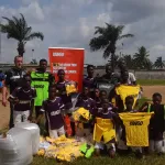 solidarite-une-entreprise-de-vtc-fait-don-d-un-important-lot-d-equipements-sportifs-a-l-academie-casy-foot